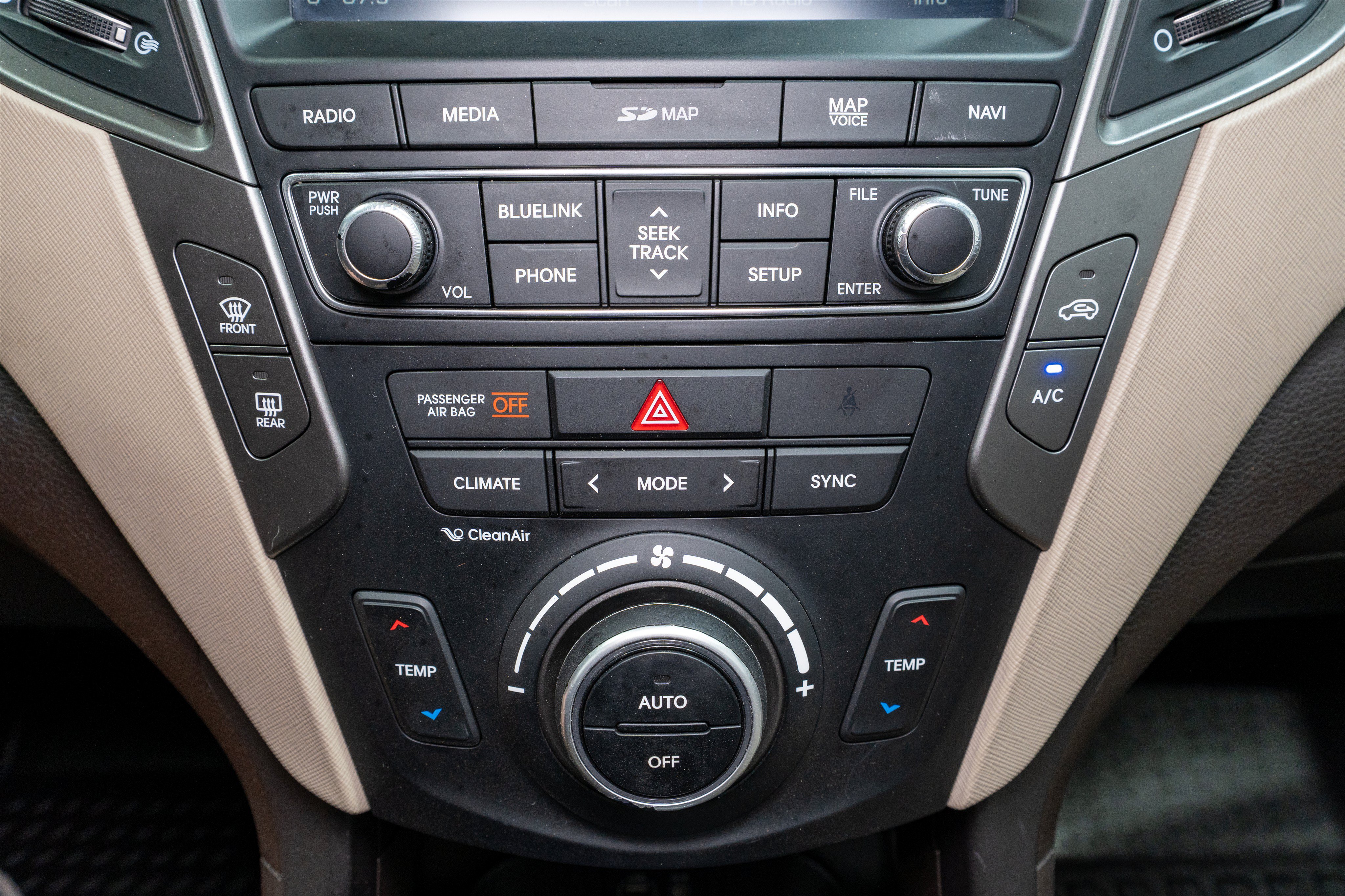 Used 2017 Hyundai Santa Fe Sport FWD image 21