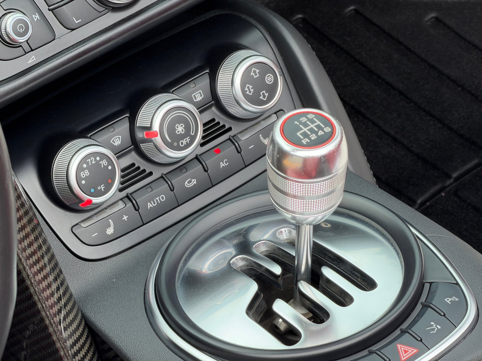 Used 2011 Audi R8 V10 AWD/4WD image 34