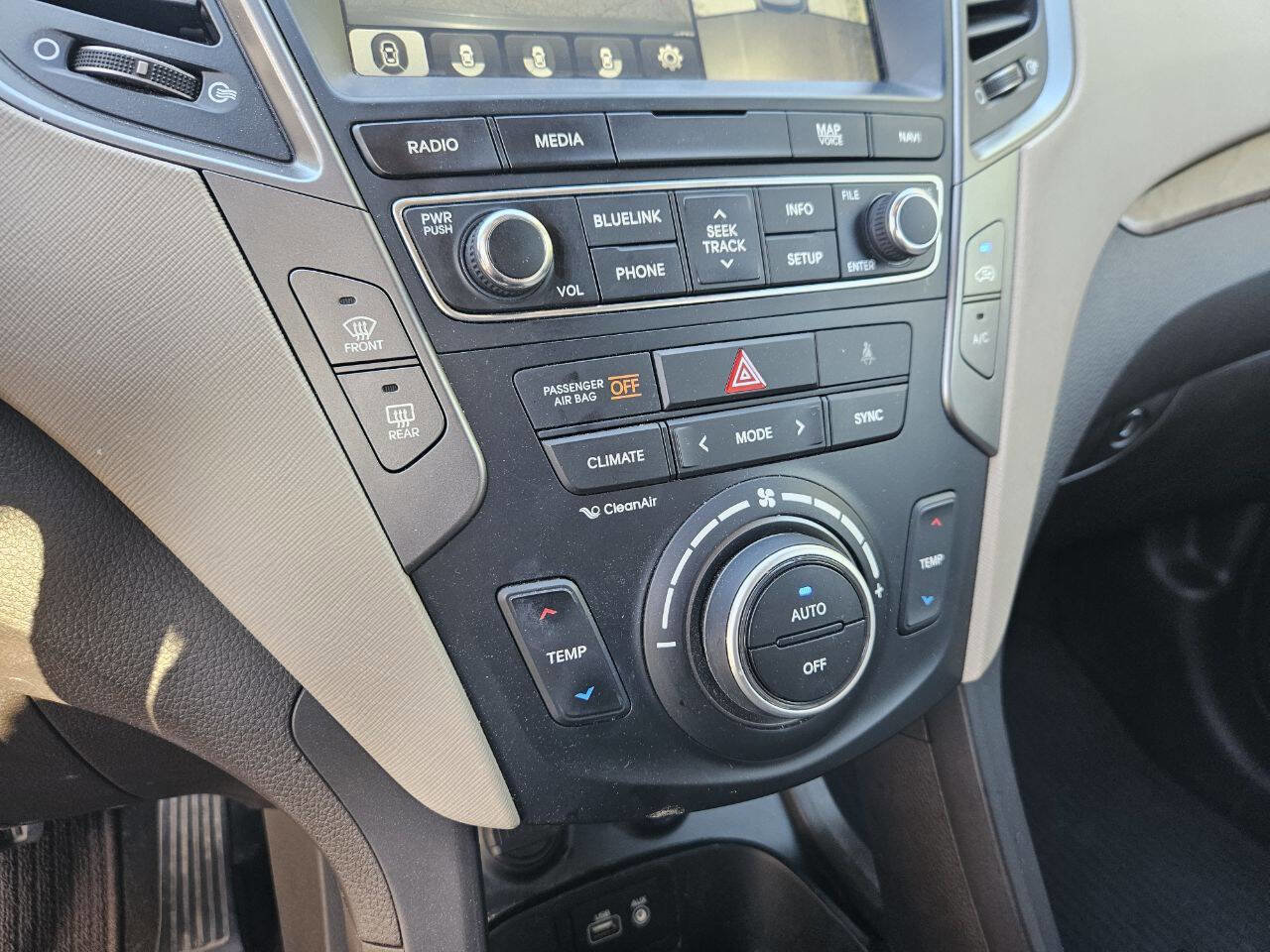 Used 2018 Hyundai Santa Fe Sport FWD image 21
