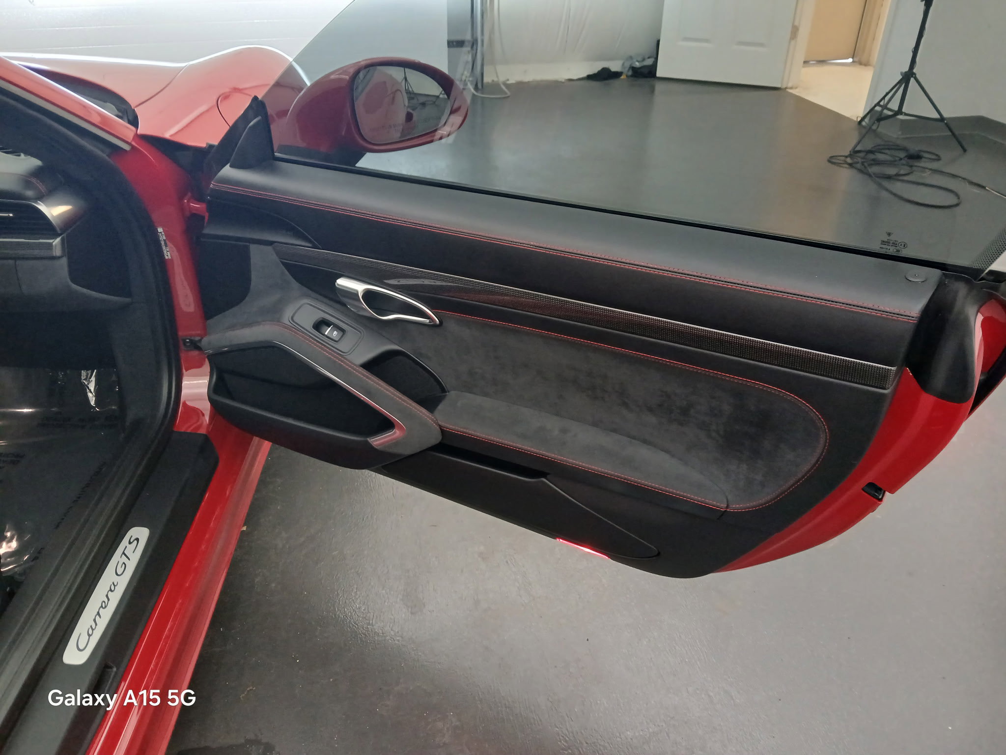 Used 2017 Porsche 911 Carrera GTS image 8