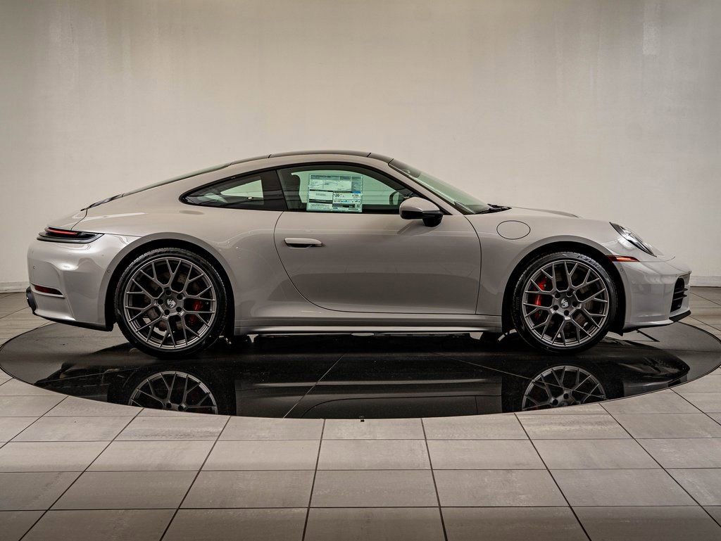 New 2026 Porsche 911 Carrera 4S image 9