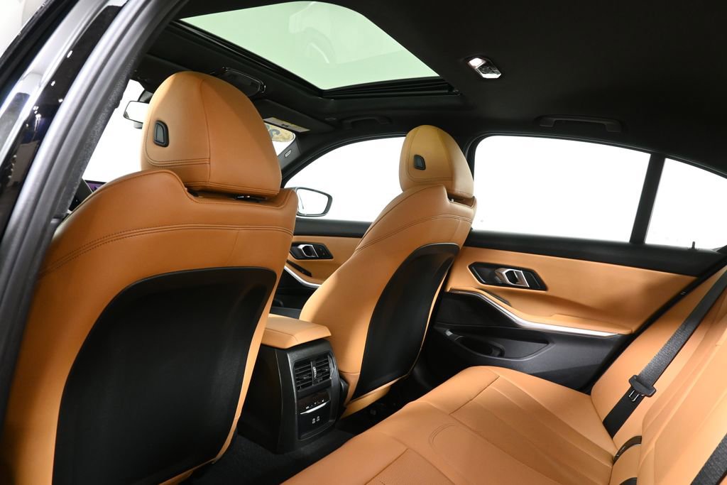 Certified 2025 BMW 330i xDrive Sedan w/ Premium Package image 32