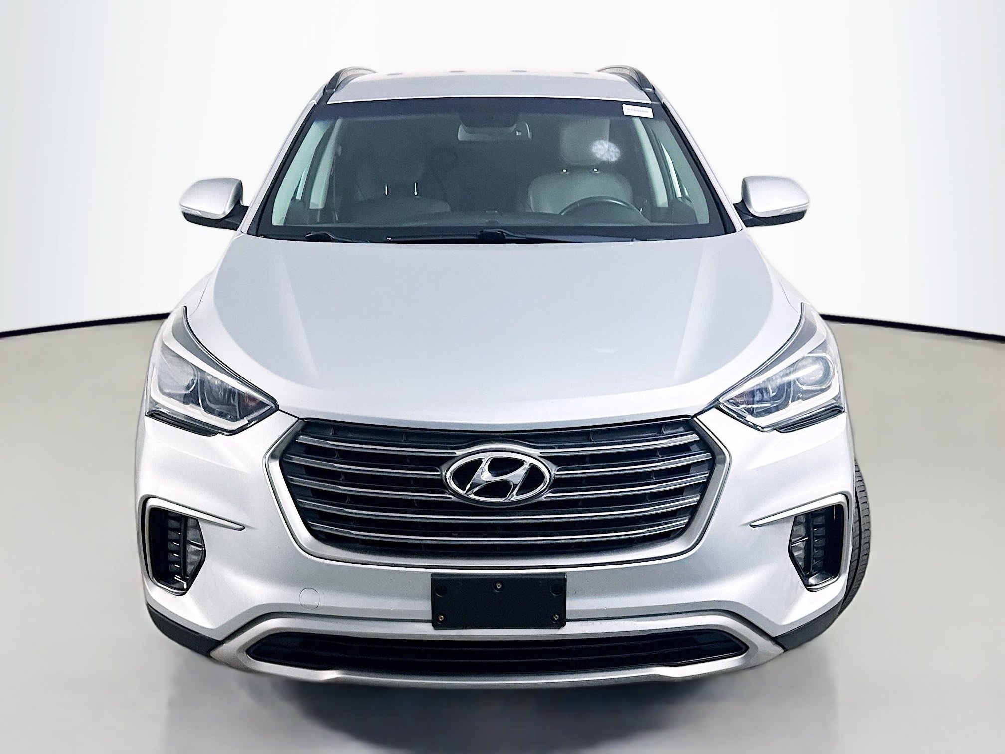 Used 2019 Hyundai Santa Fe XL SE w/ SE Premium Package 02 FWD image 2