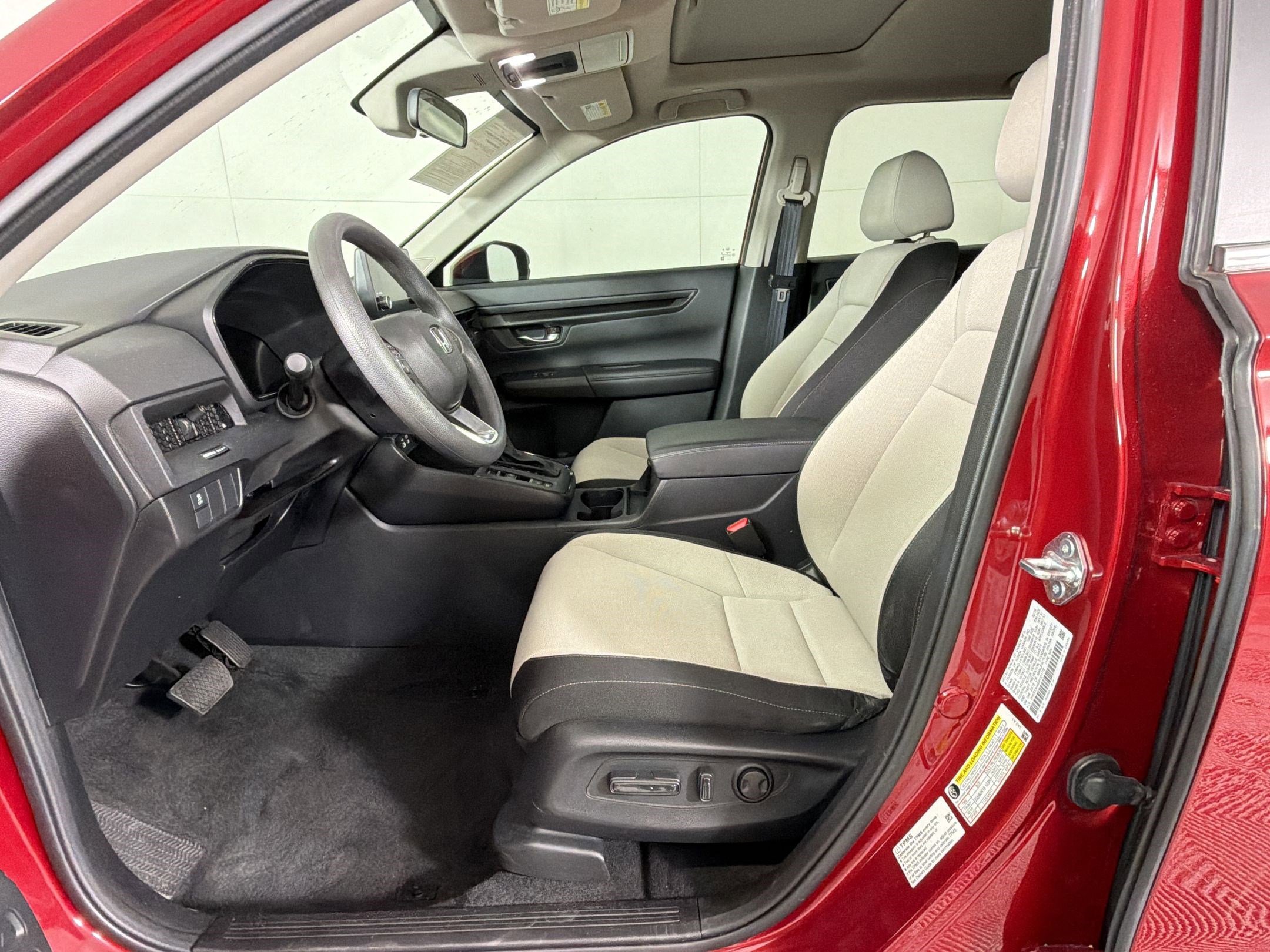 Certified 2025 Honda CR-V EX image 5