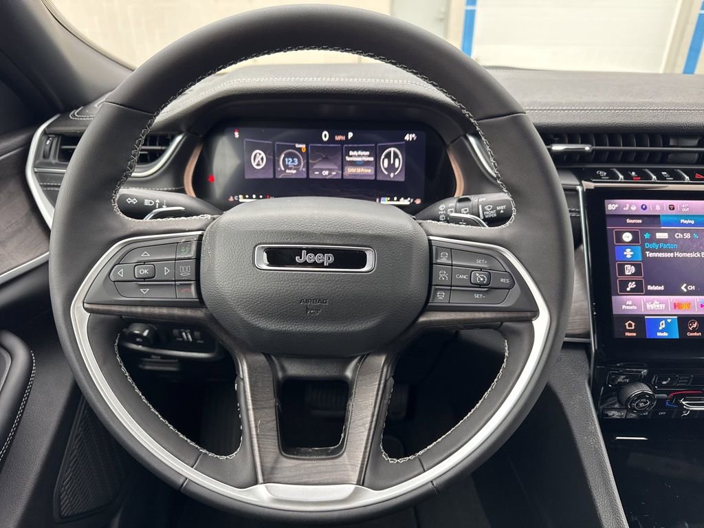 New 2025 Jeep Grand Cherokee Limited image 8