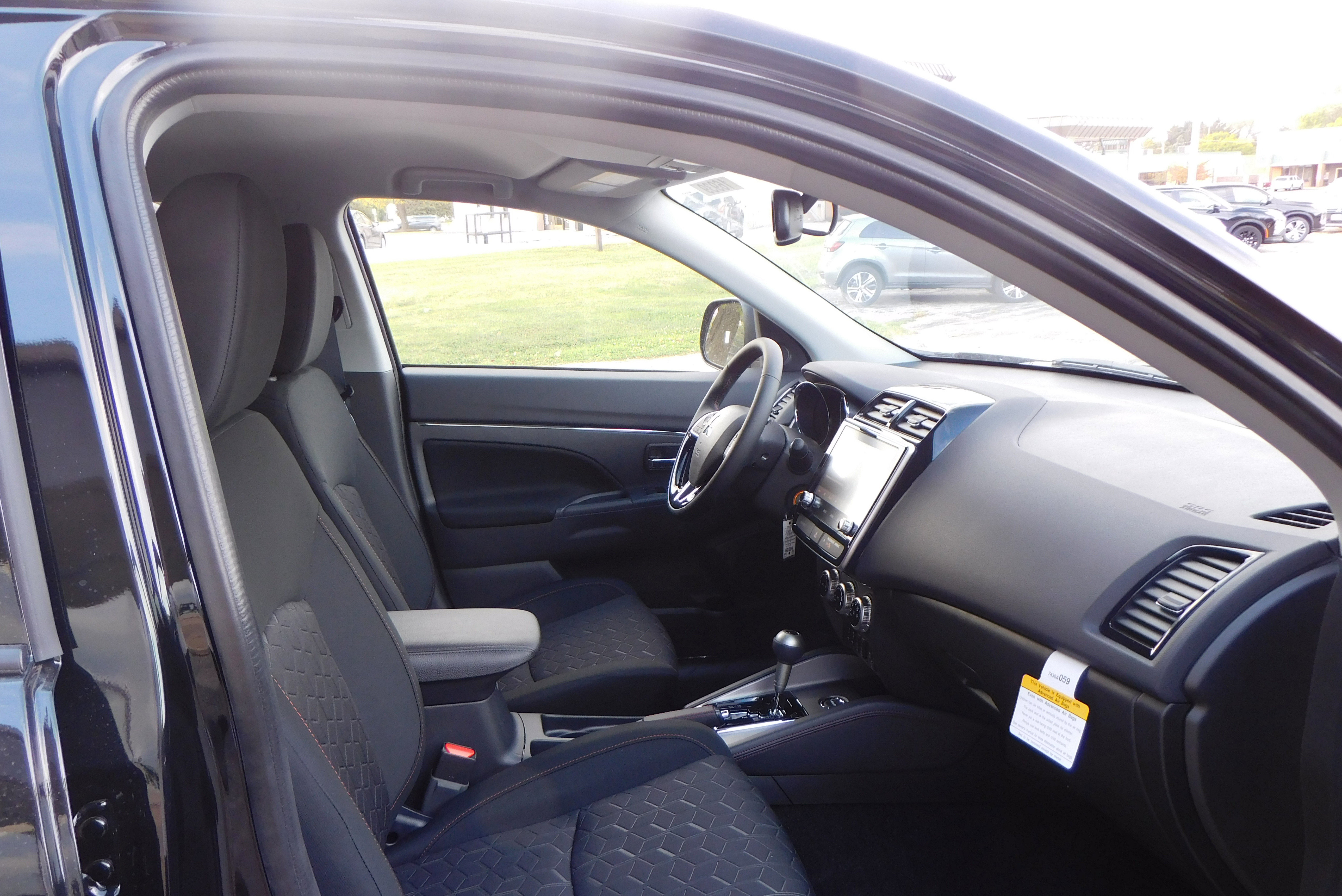 New 2025 Mitsubishi Outlander Sport LE image 11