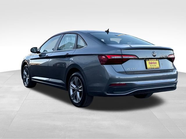 Used 2024 Volkswagen Jetta SE image 5
