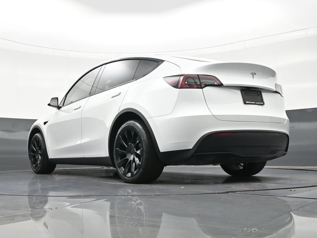 Used 2024 Tesla Model Y Long Range image 26