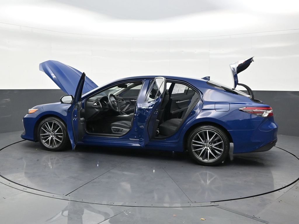Used 2024 Toyota Camry XLE FWD image 31