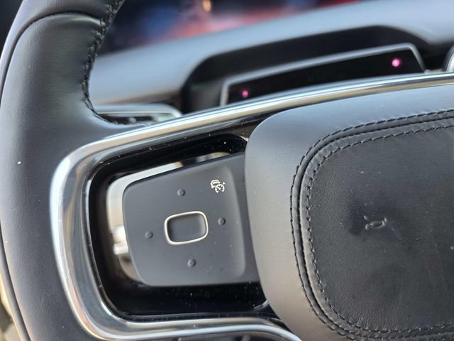 Certified 2025 Lincoln Nautilus Premier AWD/4WD image 12