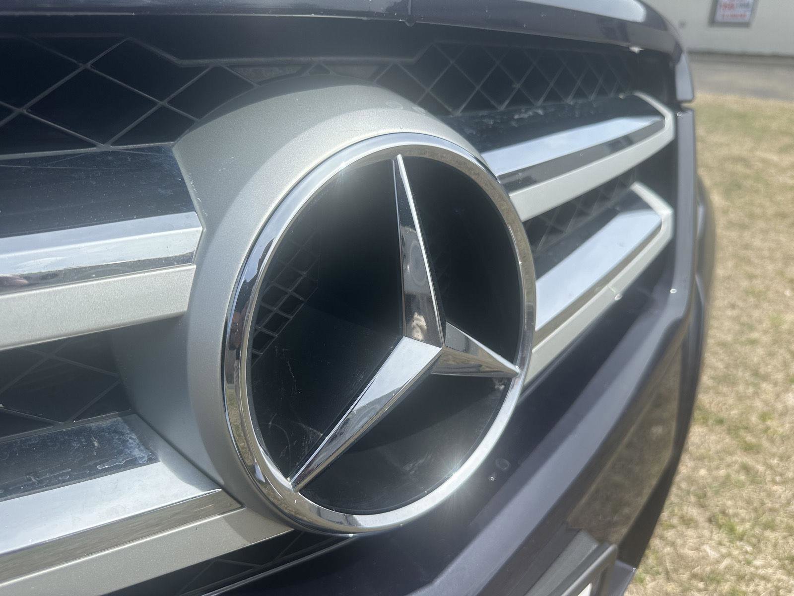Used 2010 Mercedes-Benz GLK 350 4MATIC image 8