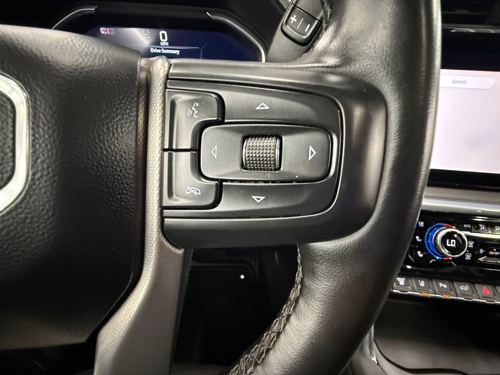 Used 2024 GMC Sierra 2500 Denali w/ Denali Reserve Package AWD/4WD image 18