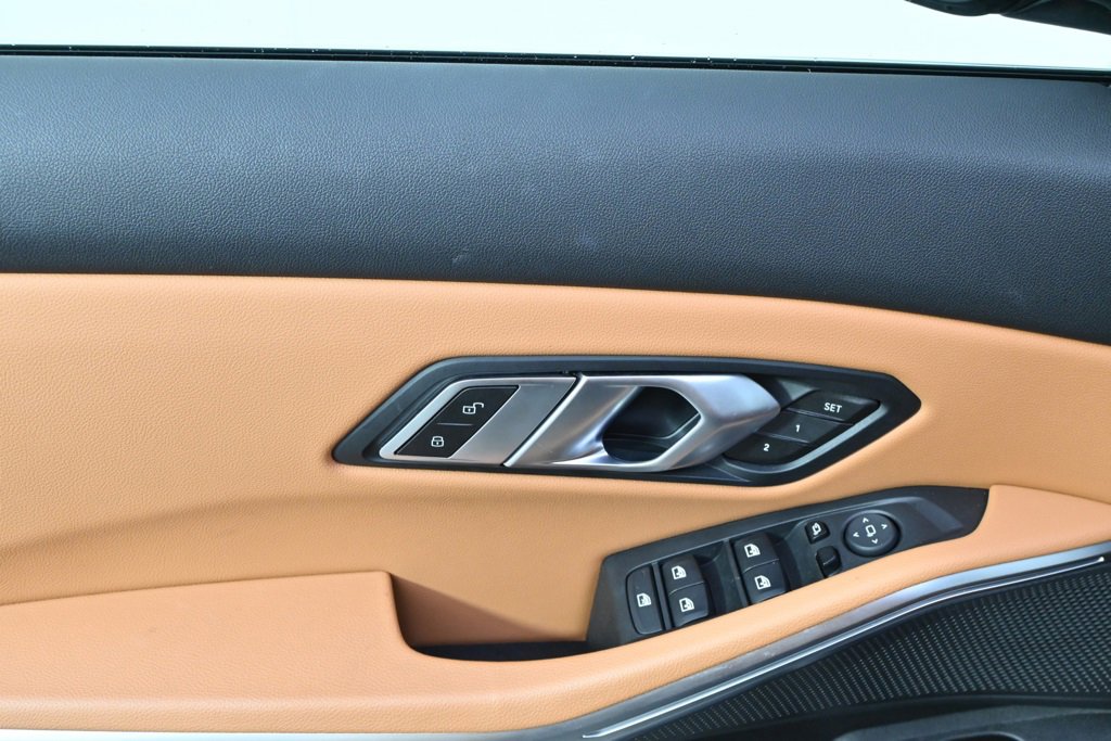 Used 2022 BMW 330i xDrive Sedan w/ Driving Assistance Package image 22