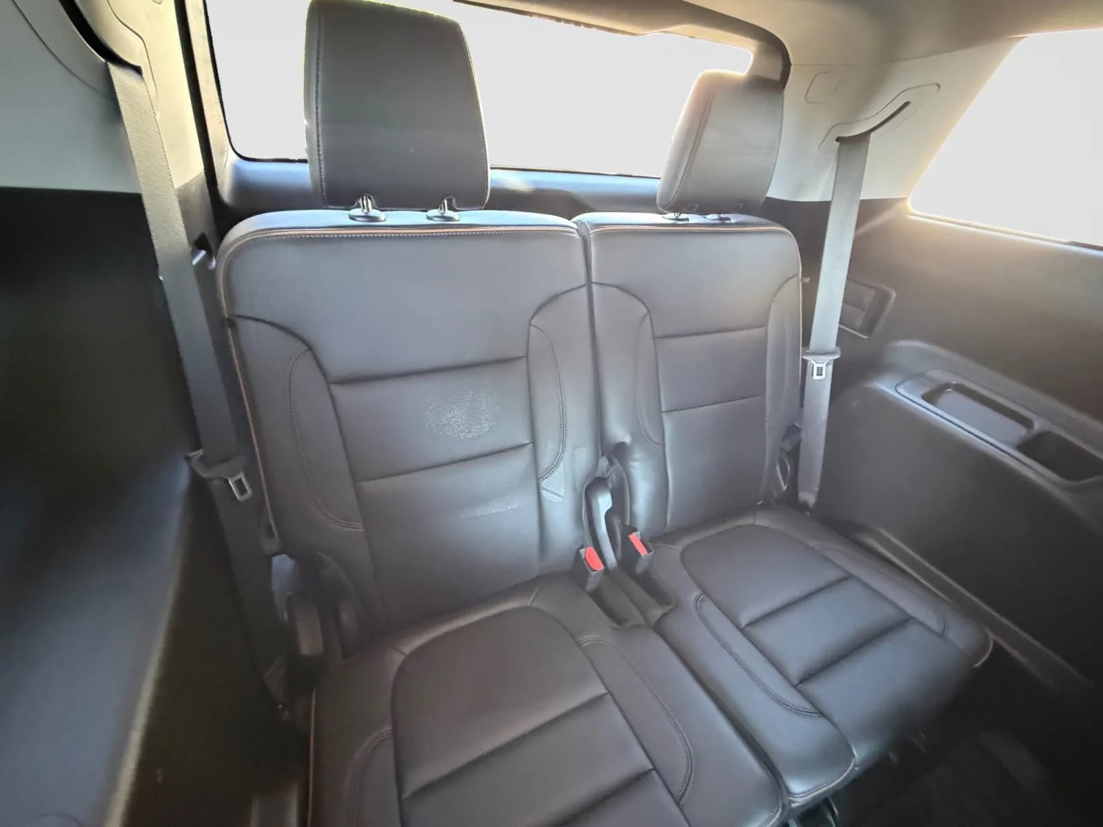 Used 2022 GMC Acadia AT4 w/ Technology Package AWD/4WD image 20