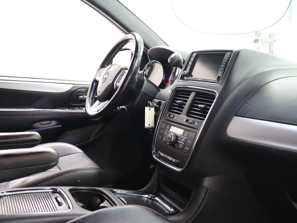 Used 2019 Dodge Grand Caravan GT FWD image 26