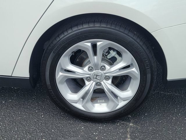 Certified 2025 Honda Accord LX image 27