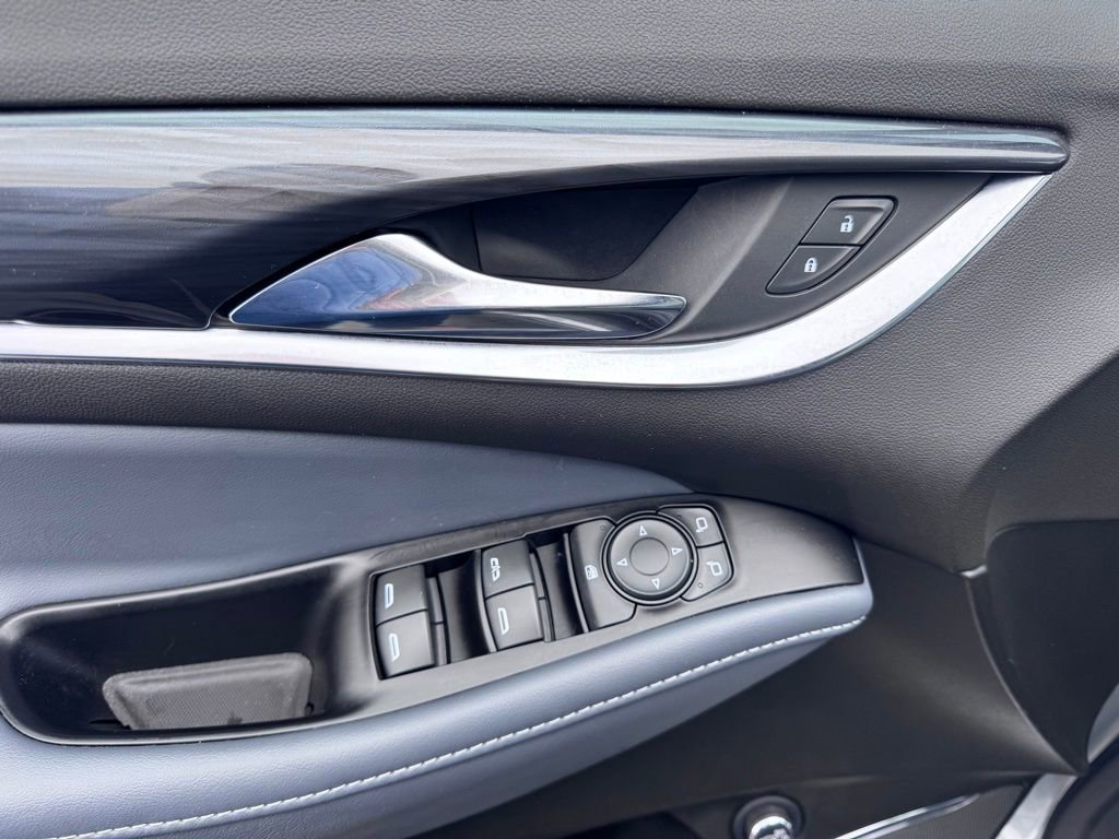 Used 2023 Buick Enclave Essence w/ Sport Touring Edition image 21