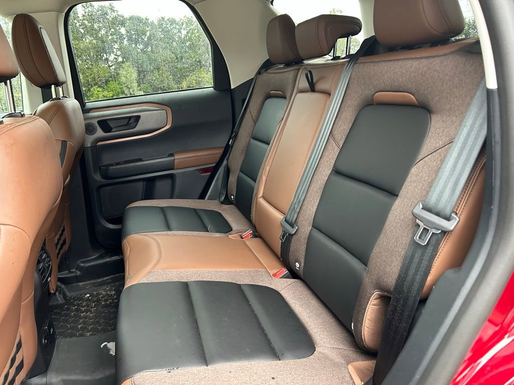 Used 2025 Ford Bronco Sport Outer Banks w/ Sasquatch Outer Banks Package image 13