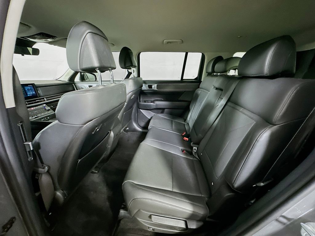 Used 2024 Hyundai Santa Fe SEL image 13