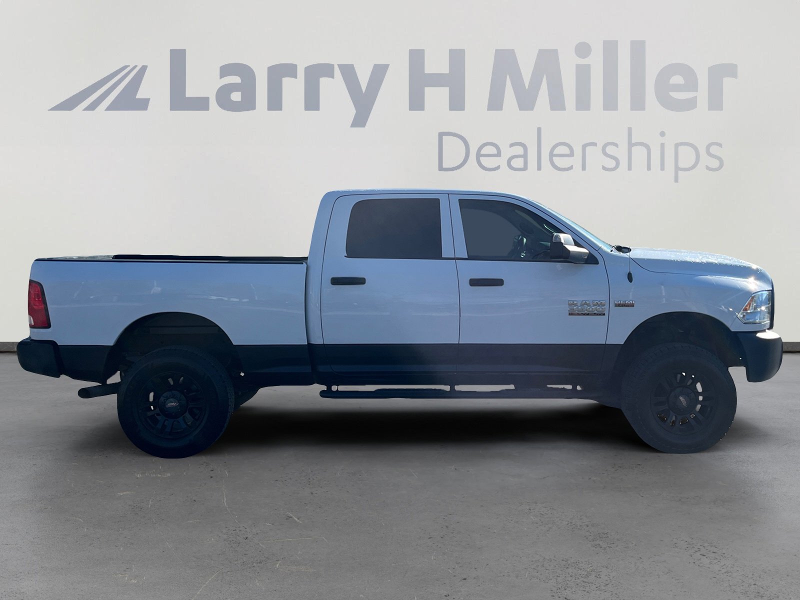 Used 2016 RAM 3500 Tradesman image 6