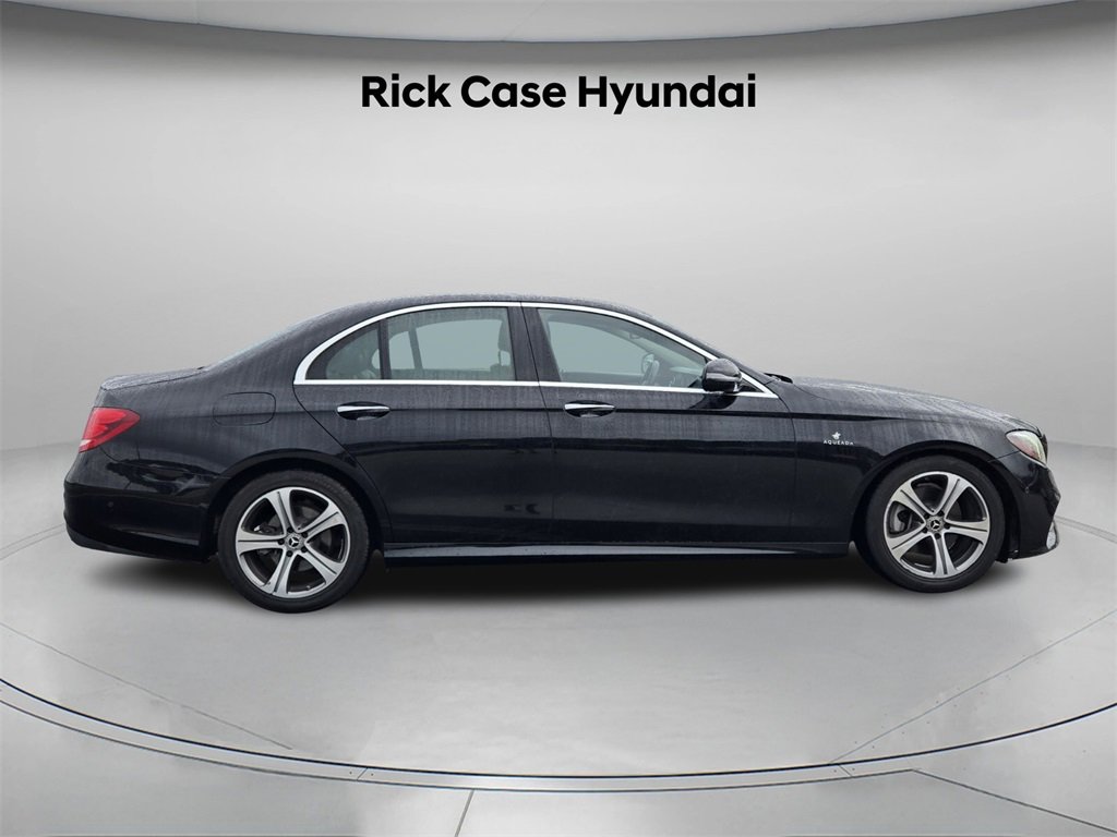 Used 2018 Mercedes-Benz E 300 image 4