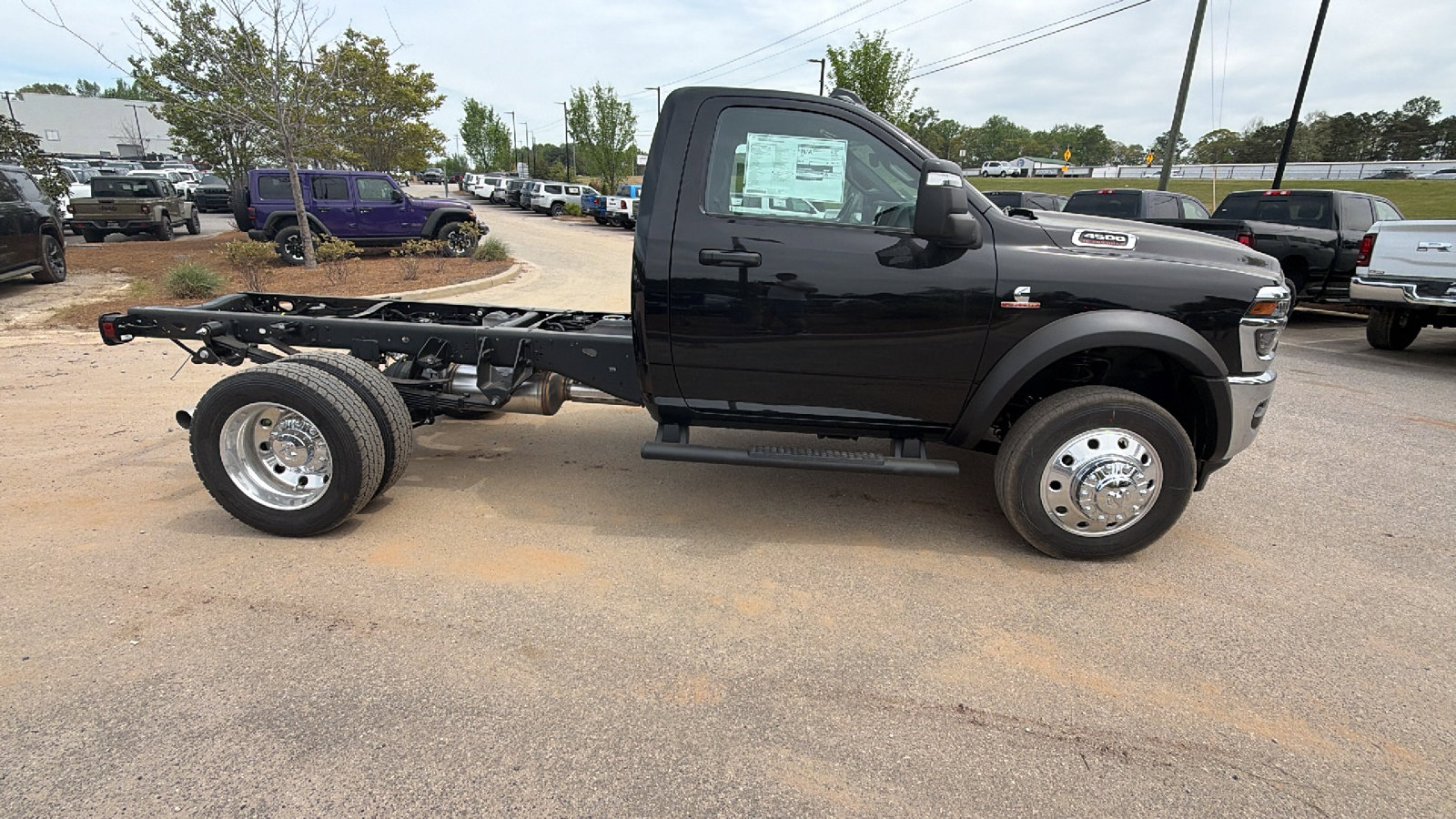 New 2026 RAM 4500 Tradesman w/ Chrome Appearance Group AWD/4WD image 7