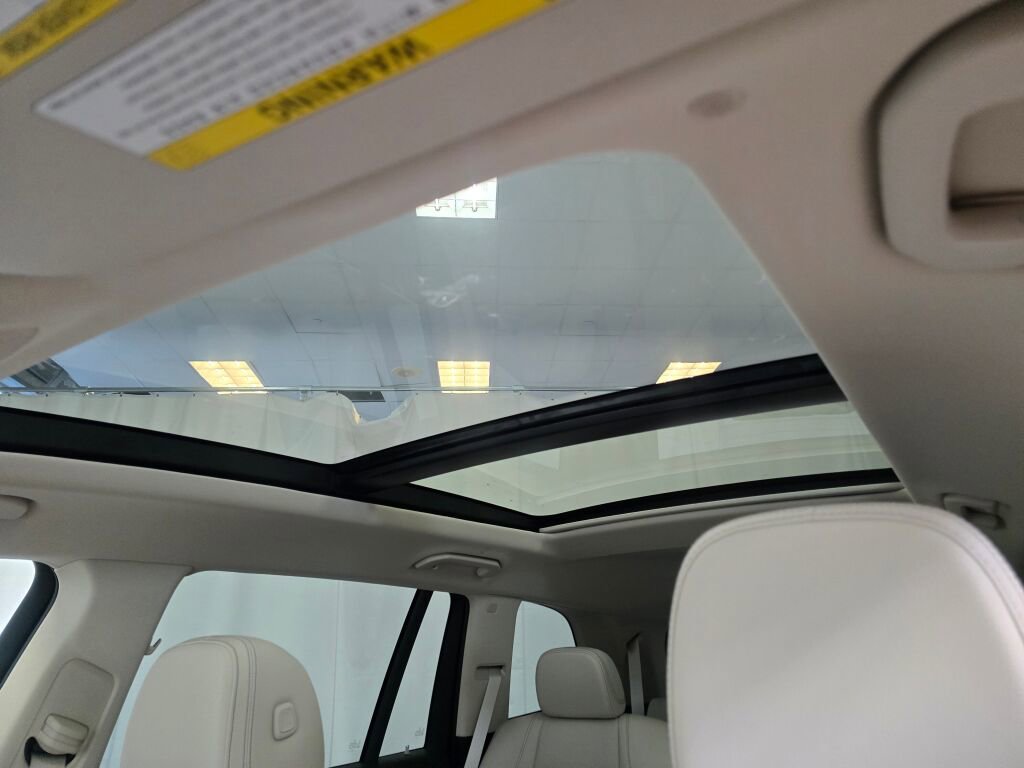 New 2026 Mercedes-Benz GLS 450 4MATIC image 33