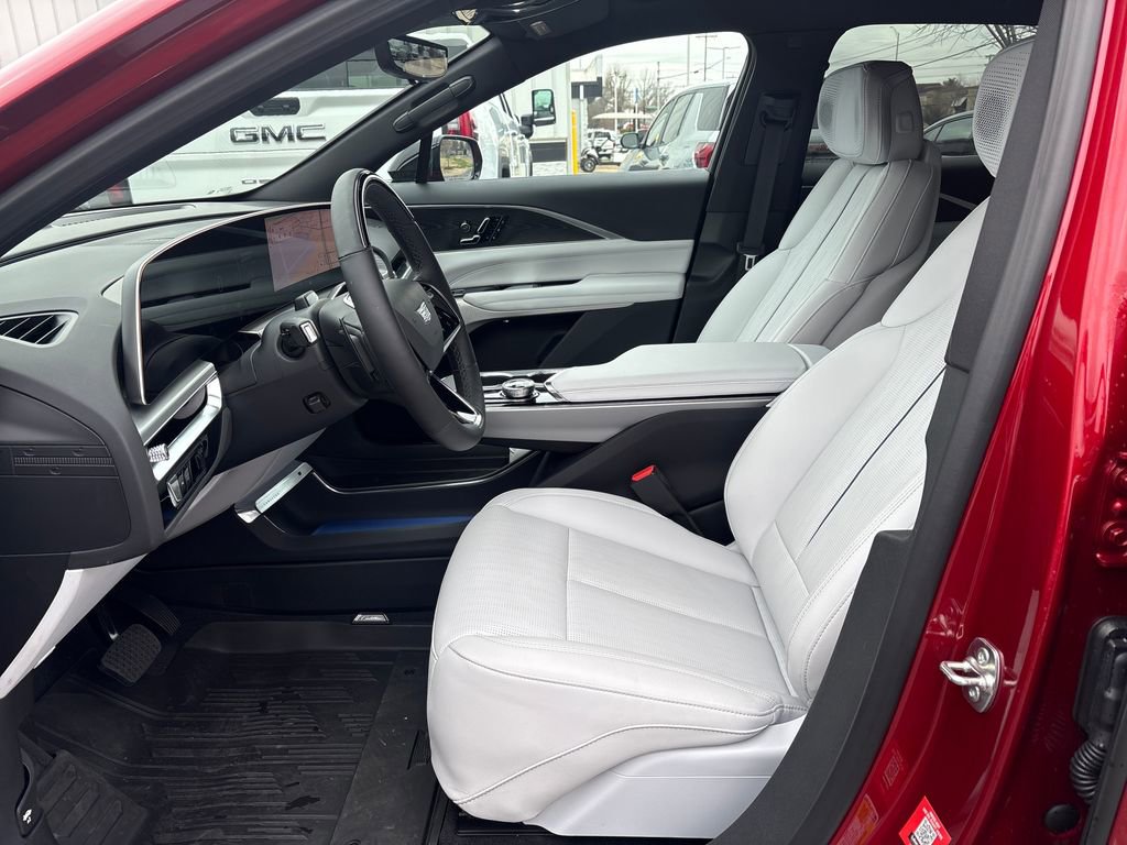 New 2025 Cadillac Lyriq Premium Luxury image 14