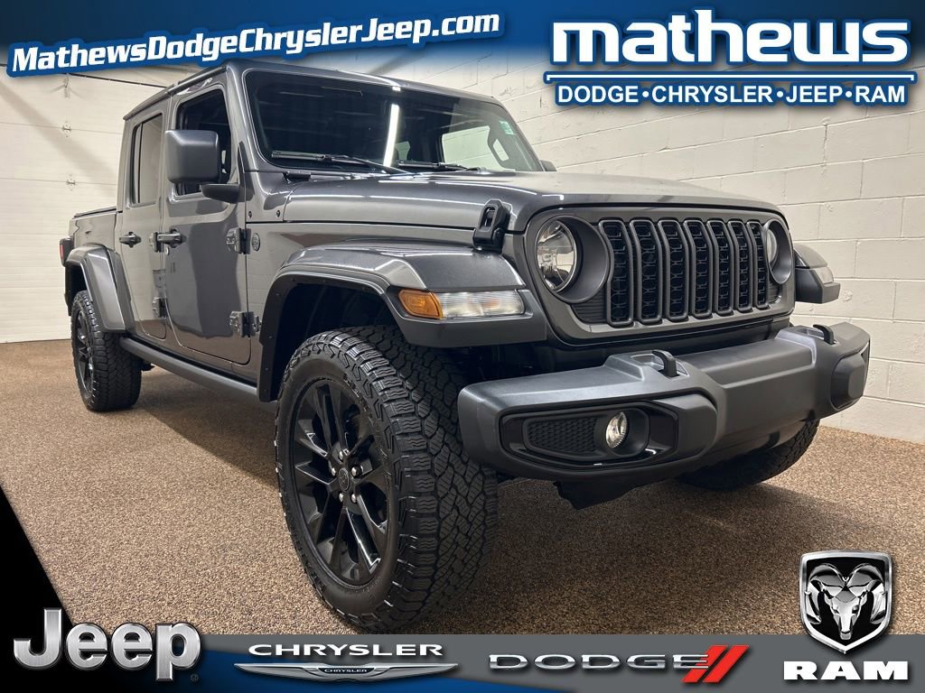 Used 2024 Jeep Gladiator Sport AWD/4WD video 1