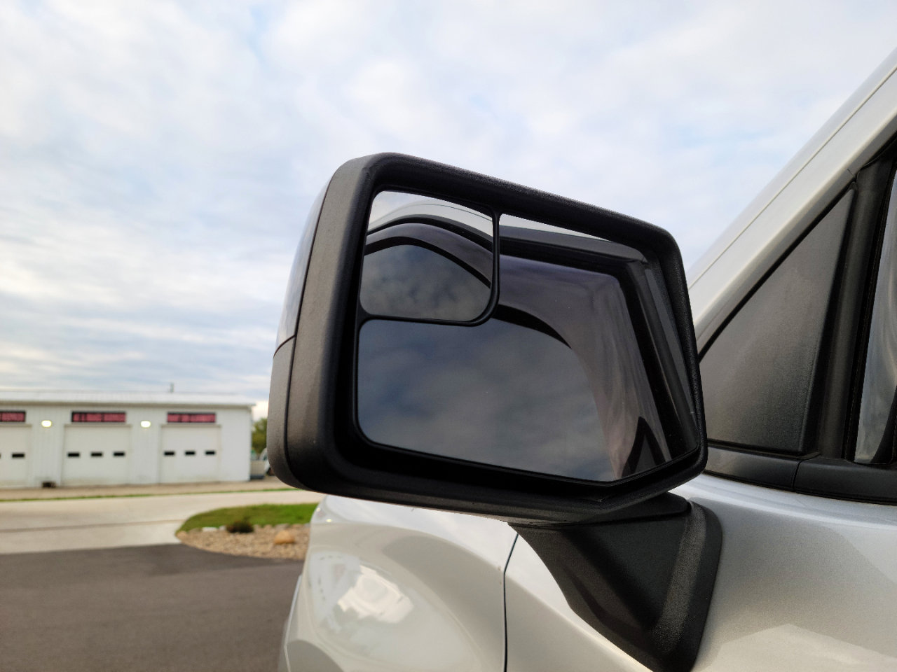 Used 2019 Chevrolet Silverado 1500 LT Trail Boss w/ Convenience Package image 24