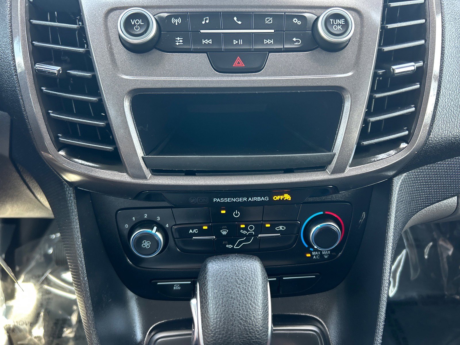 Certified 2020 Ford Transit Connect XL FWD image 24