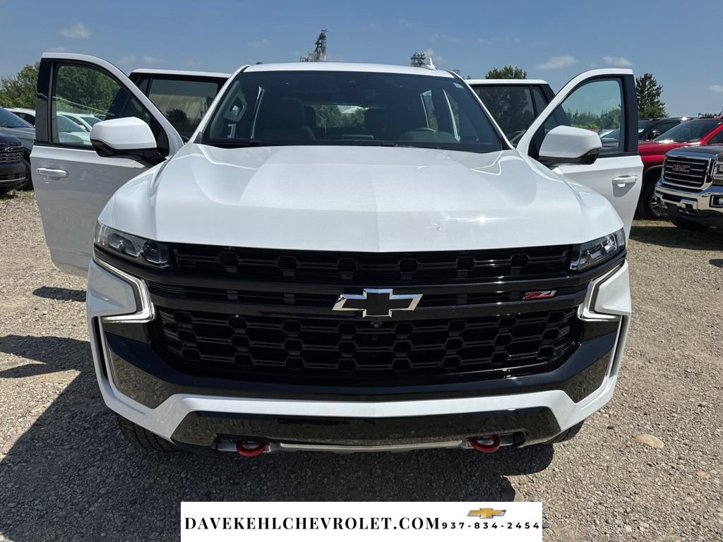 Used 2023 Chevrolet Tahoe Z71 w/ Luxury Package AWD/4WD image 32