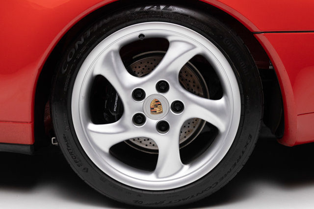 Used 1995 Porsche 911 Carrera RWD image 32