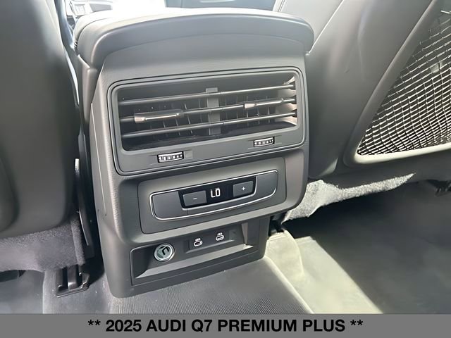 Used 2025 Audi Q7 3.0T Premium Plus AWD/4WD image 22