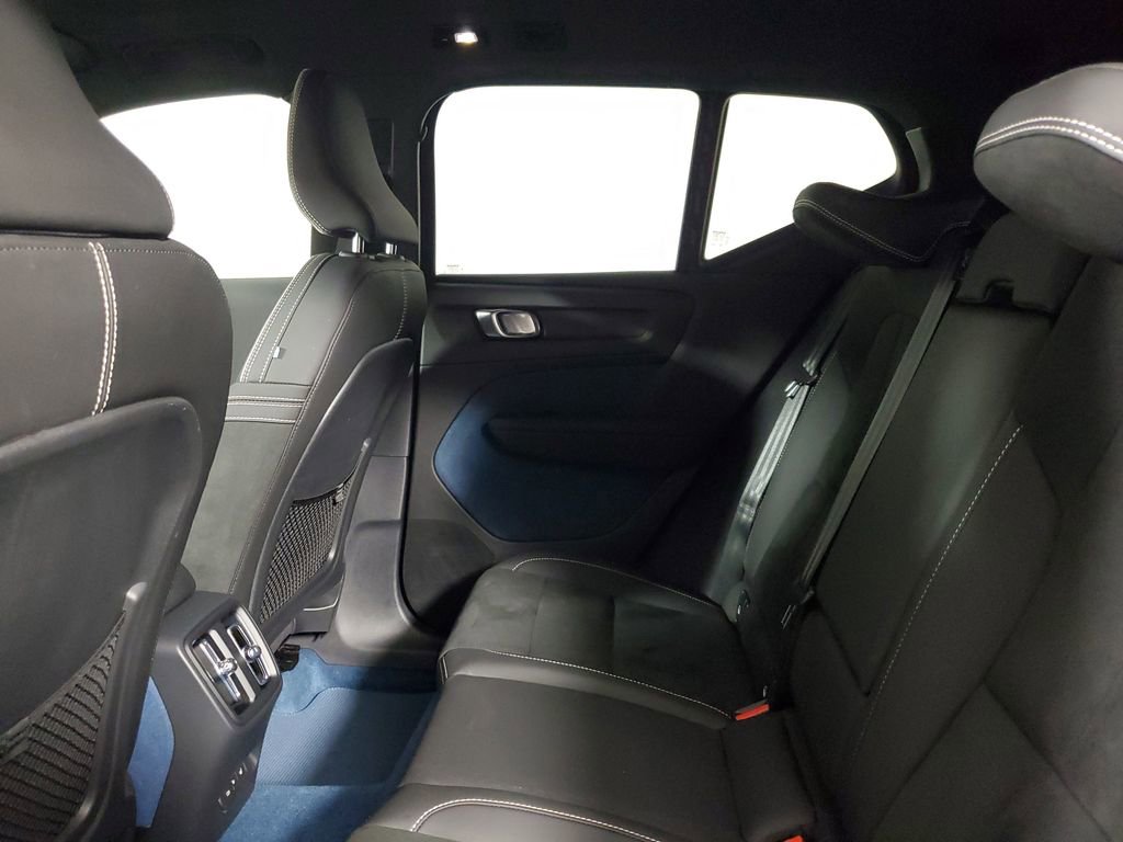 Certified 2023 Volvo XC40 Recharge Ultimate image 14