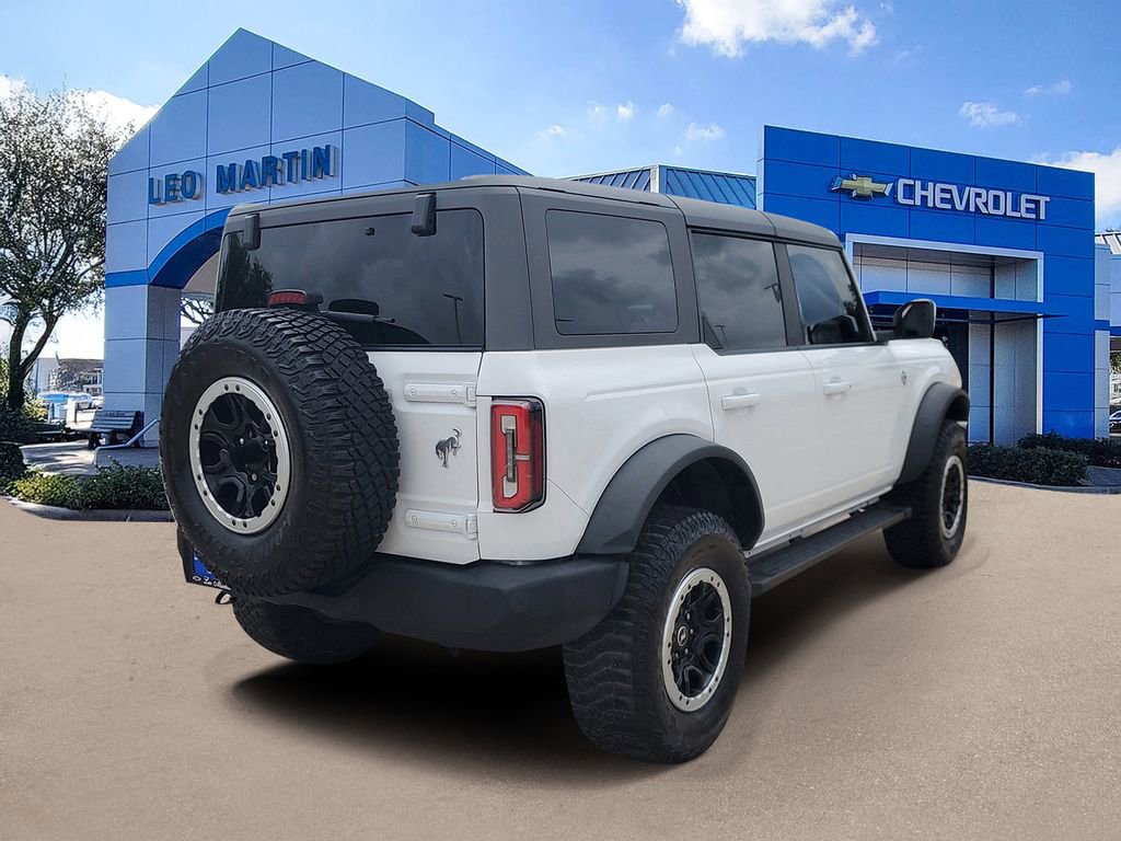Used 2023 Ford Bronco Outer Banks w/ Sasquatch Package image 3