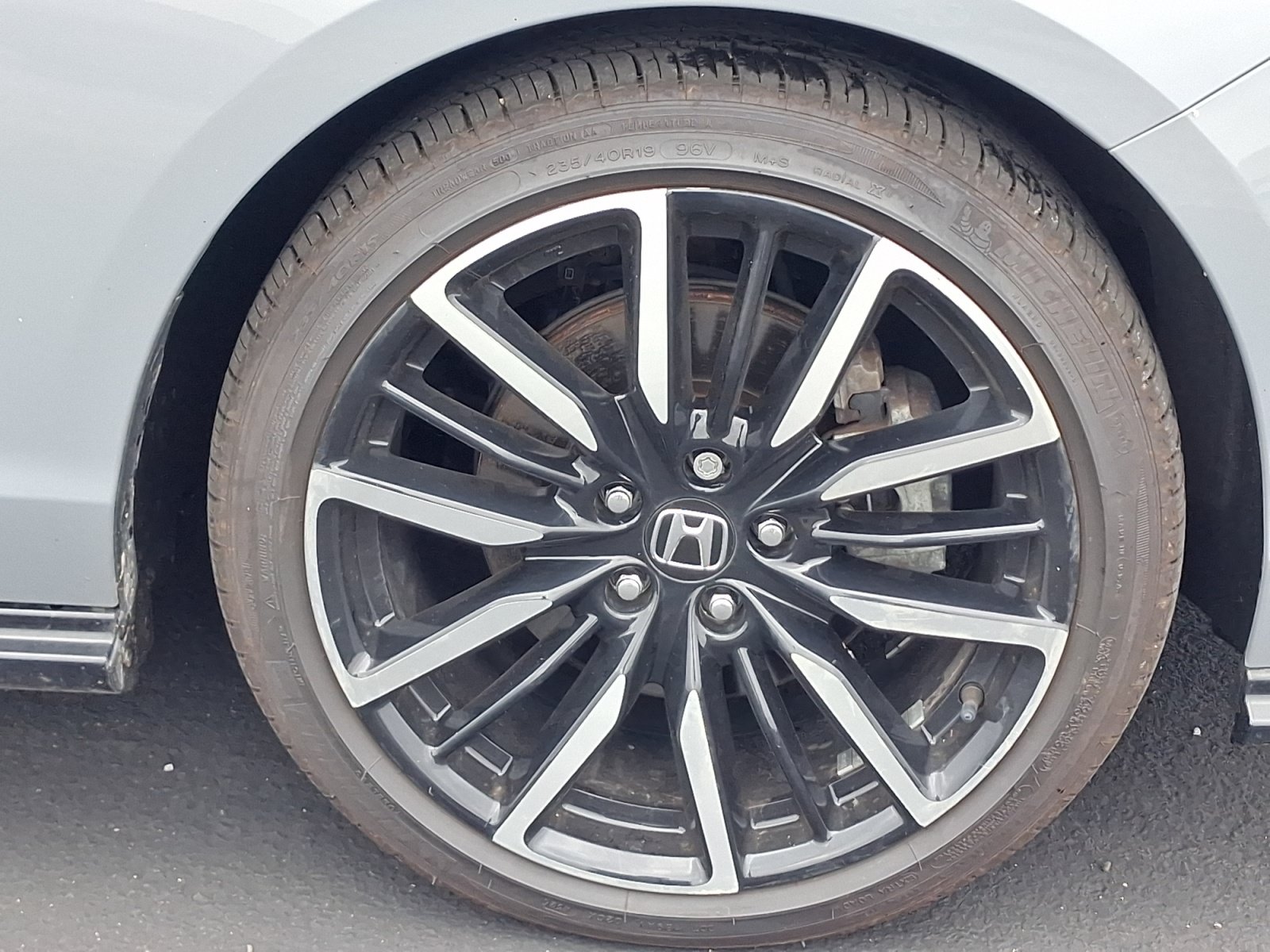Used 2024 Honda Accord Touring image 8