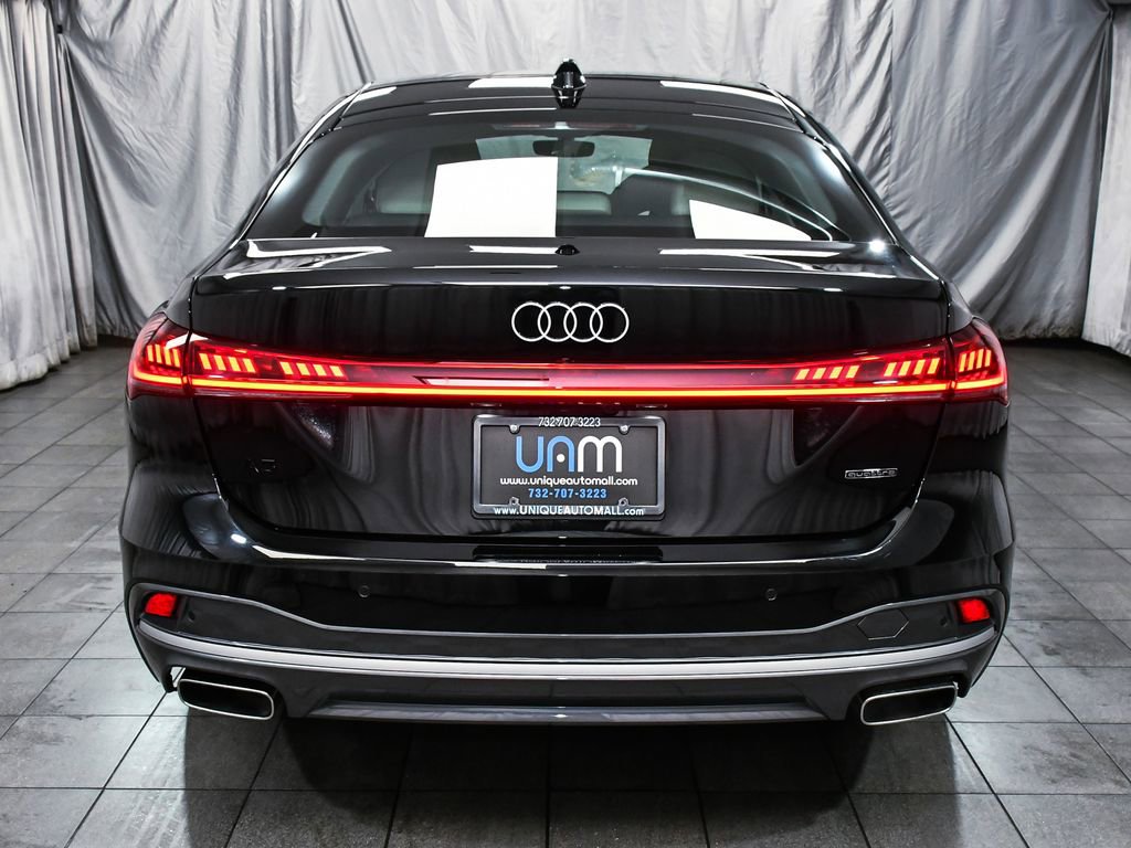 Used 2025 Audi A5 2.0T Prestige w/ 19" Wheel Package AWD/4WD image 5