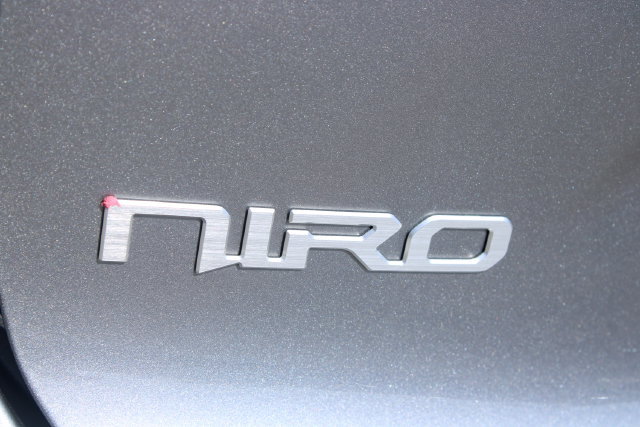 Used 2025 Kia Niro Wind FWD image 6