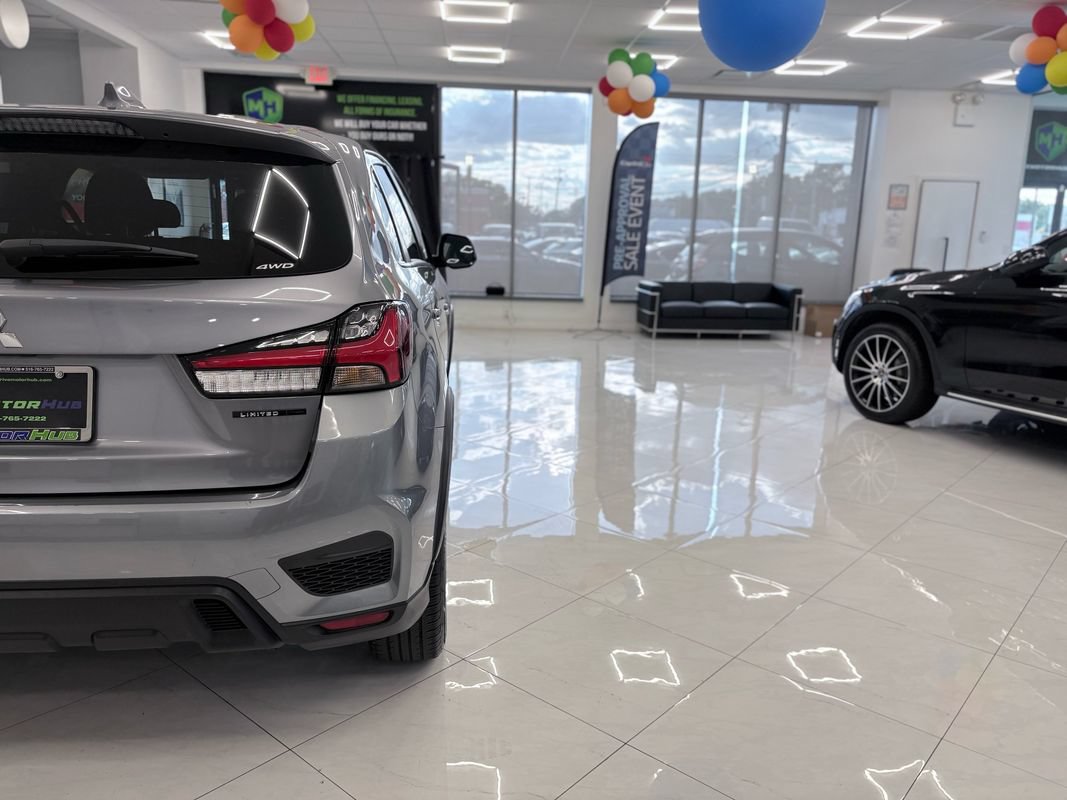 Used 2026 Mitsubishi Outlander Sport LE AWD/4WD image 14