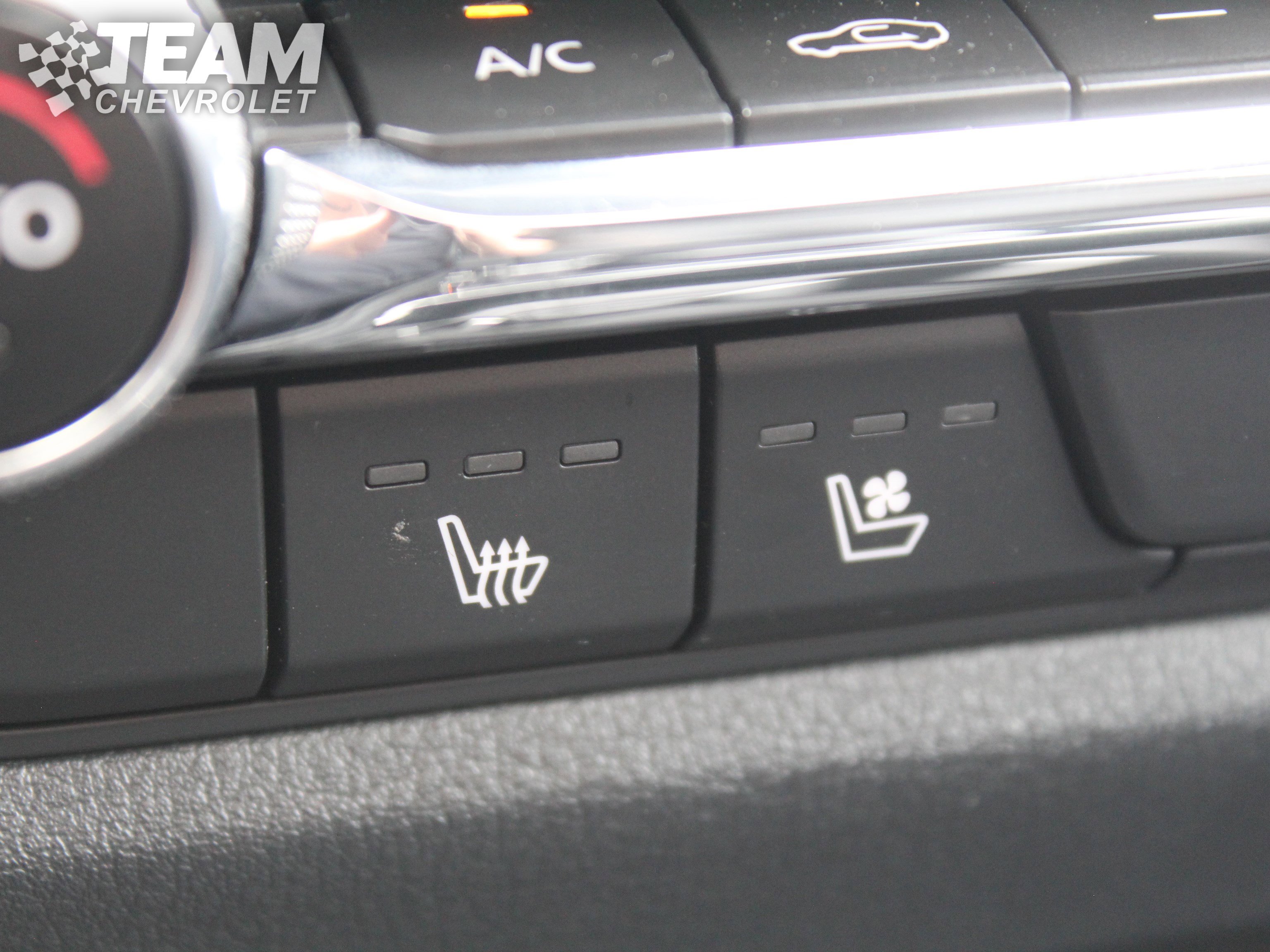 Used 2025 MAZDA CX-50 AWD 2.5 S w/ Premium Plus Pkg image 19