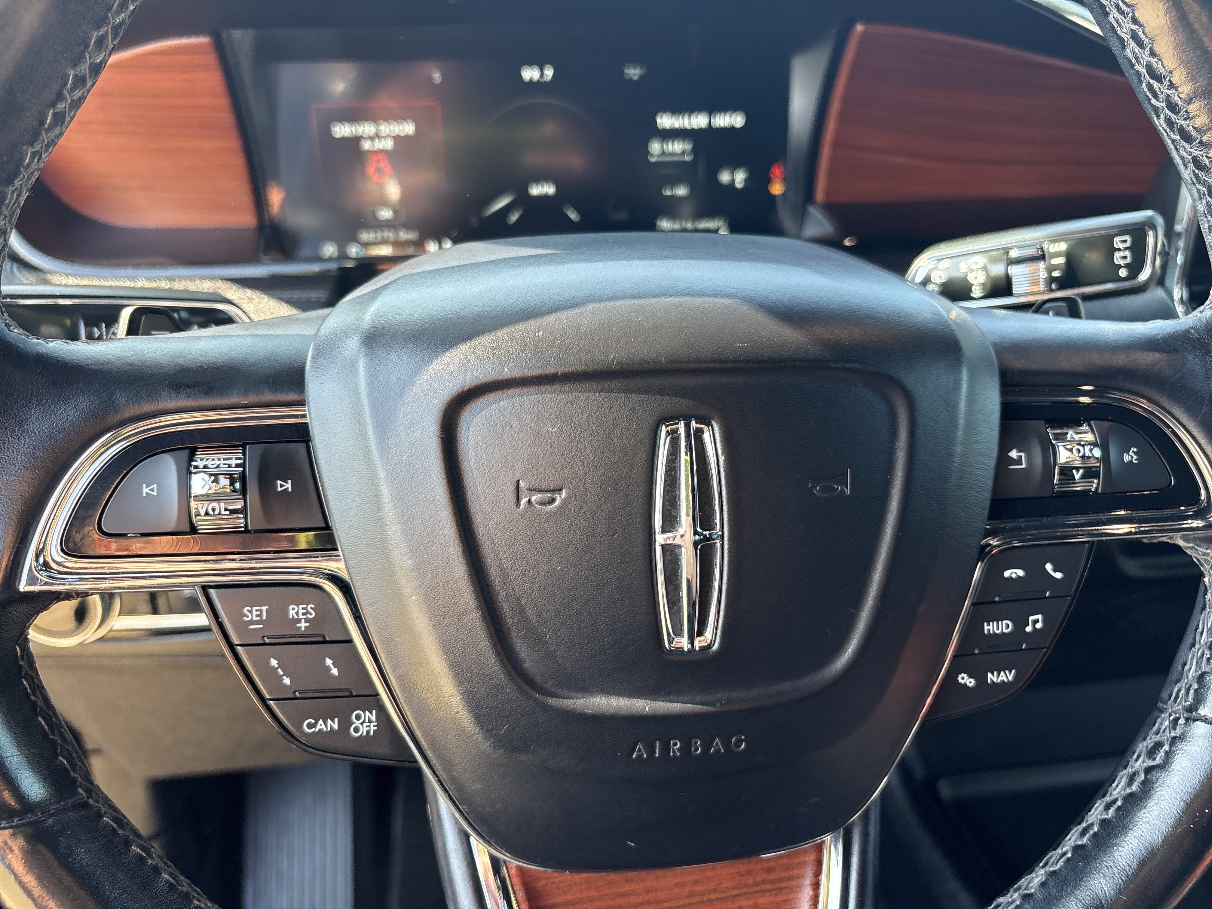 Used 2021 Lincoln Navigator L Reserve w/ Luxury Package AWD/4WD image 18