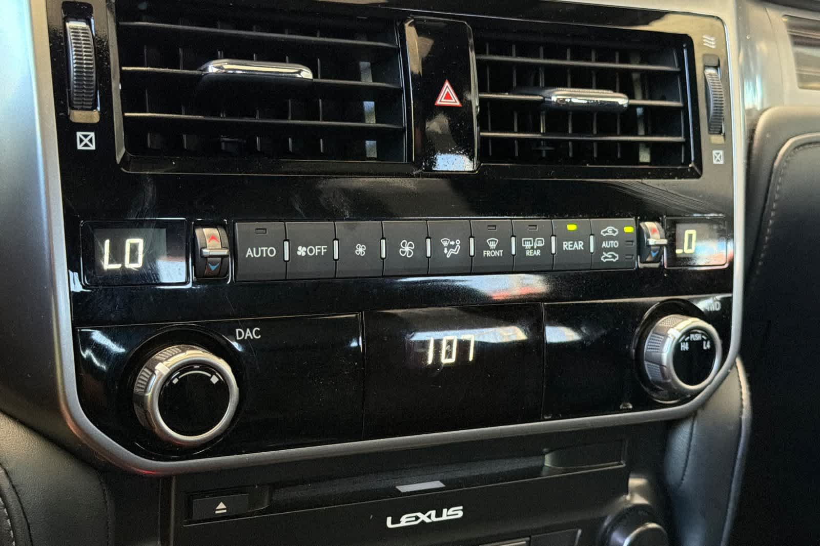 Used 2022 Lexus GX 460 Premium w/ Premium Package AWD/4WD image 23