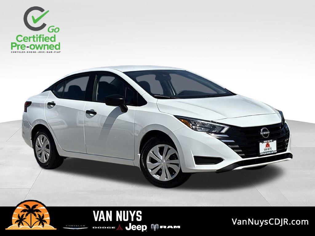 Used 2025 Nissan Versa S w/ Trunk Package