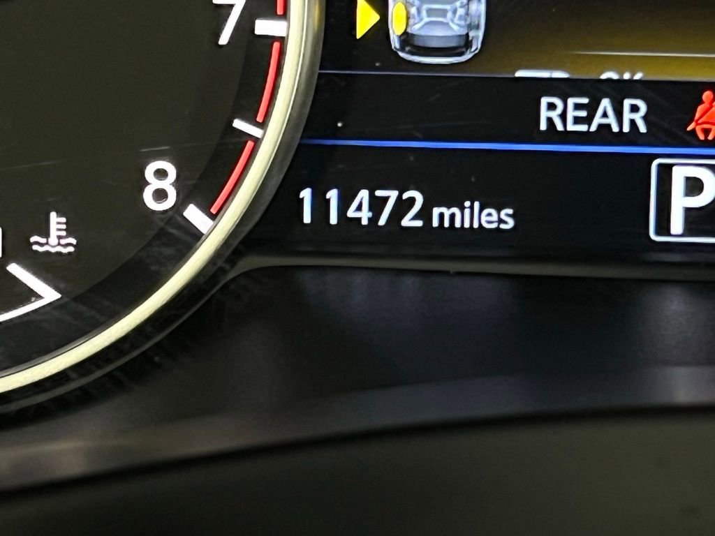 Used 2024 Nissan Murano Platinum w/ Cargo Package image 16