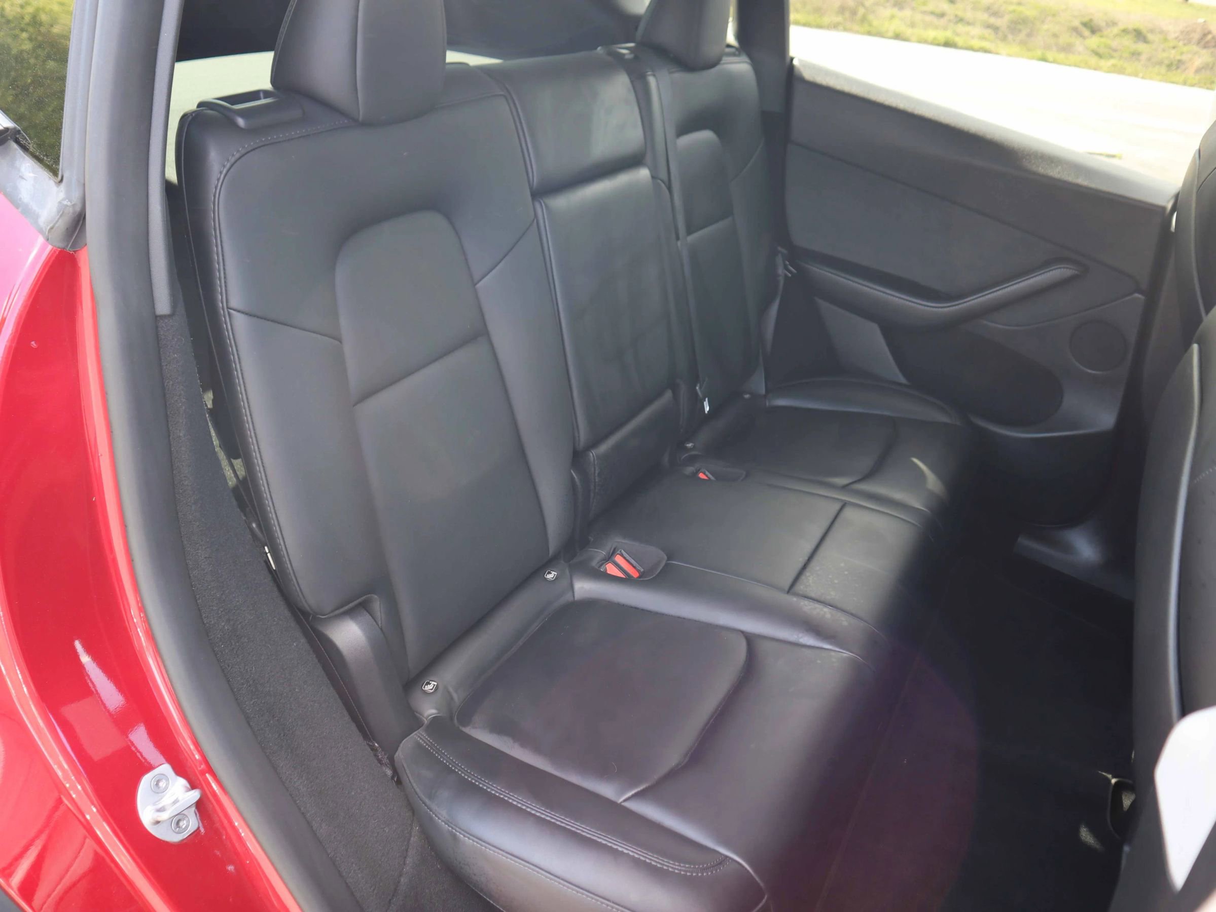 Used 2024 Tesla Model Y Long Range image 4