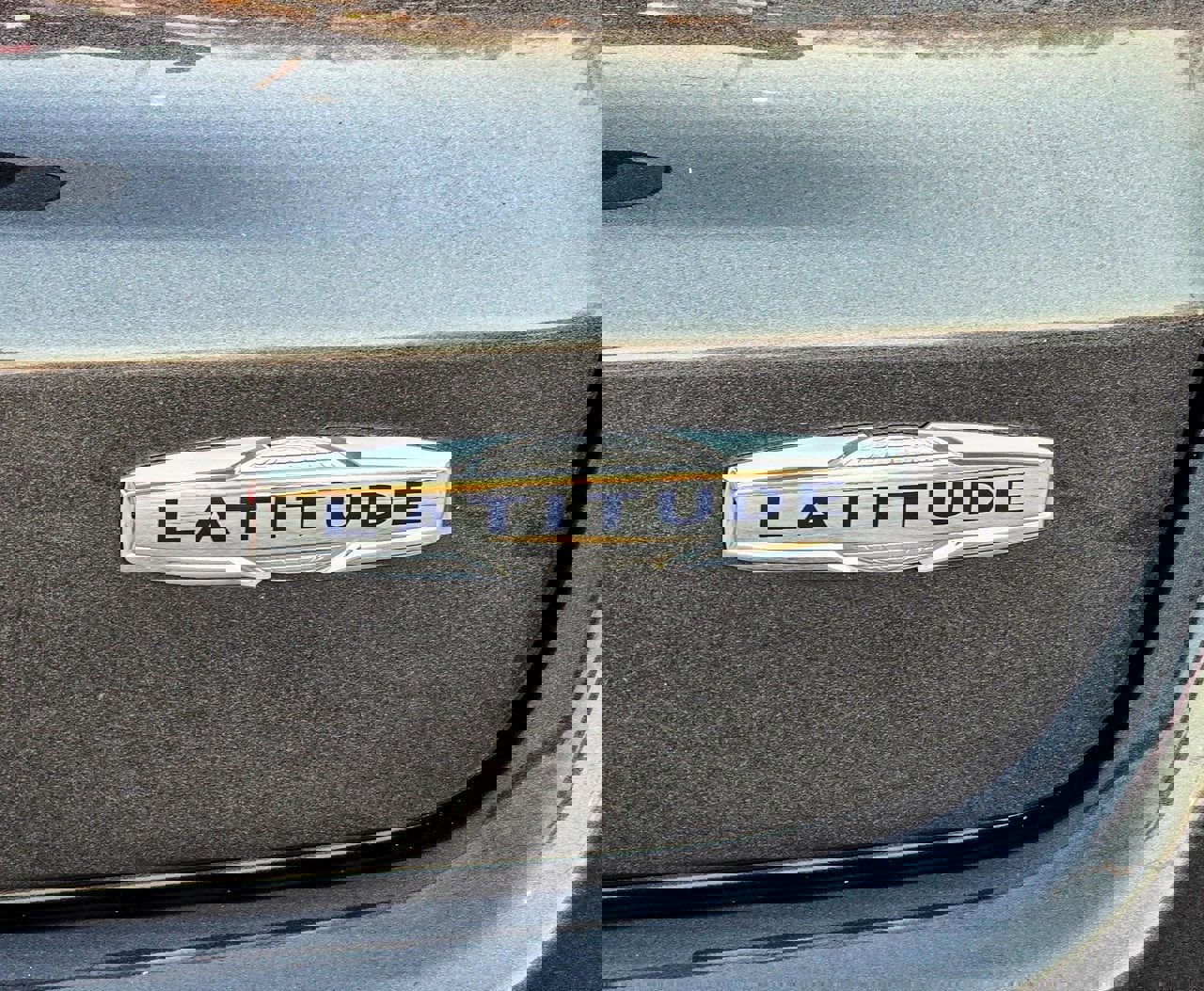 Used 2023 Jeep Compass Latitude w/ Convenience Group image 7