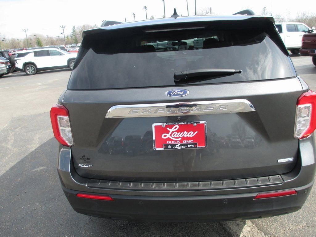 Used 2020 Ford Explorer XLT w/ Comfort Package image 5