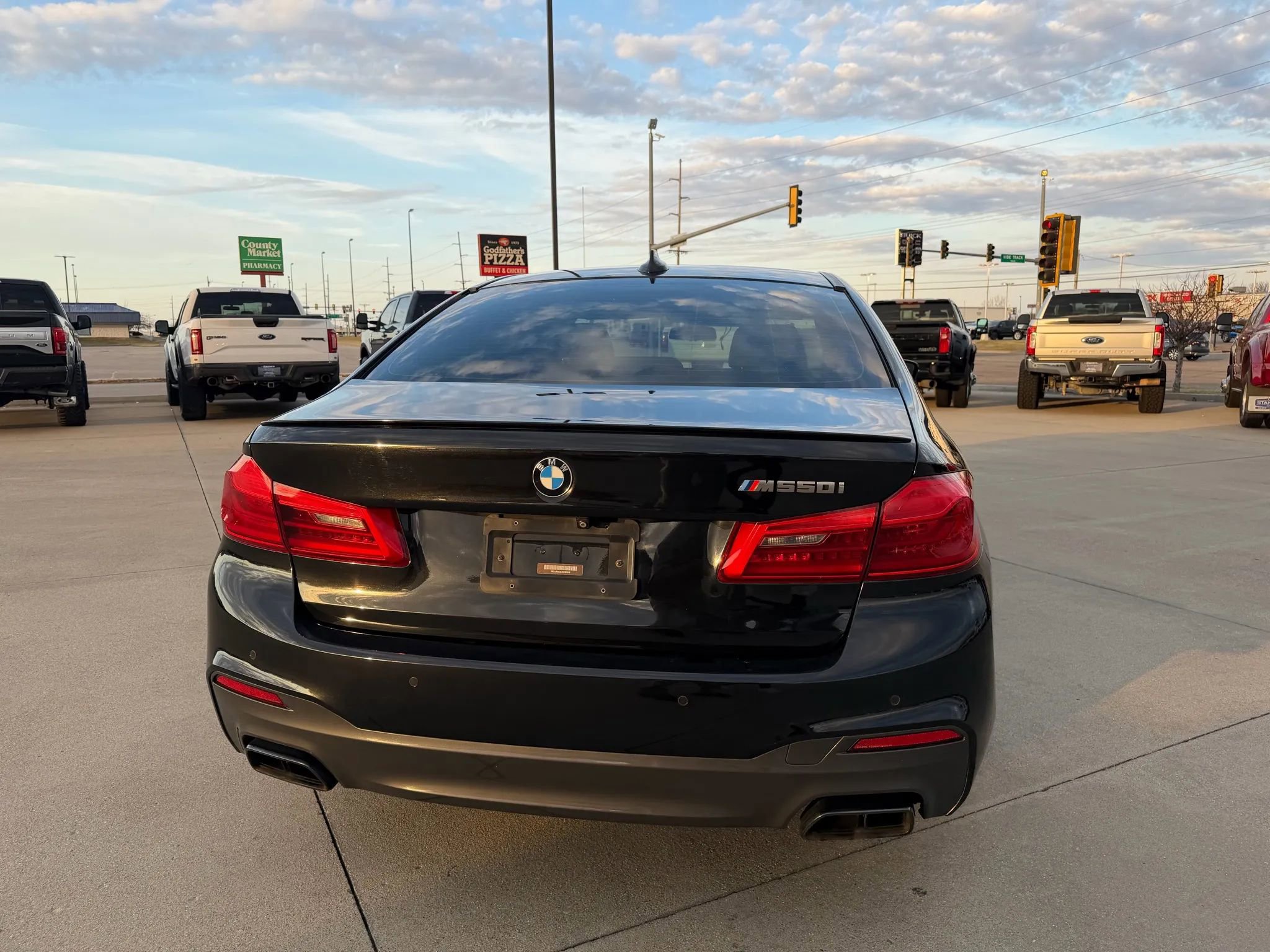 Used 2018 BMW M550i xDrive M550i xDrive Sedan 4D w/ Driving Assistance Package image 14