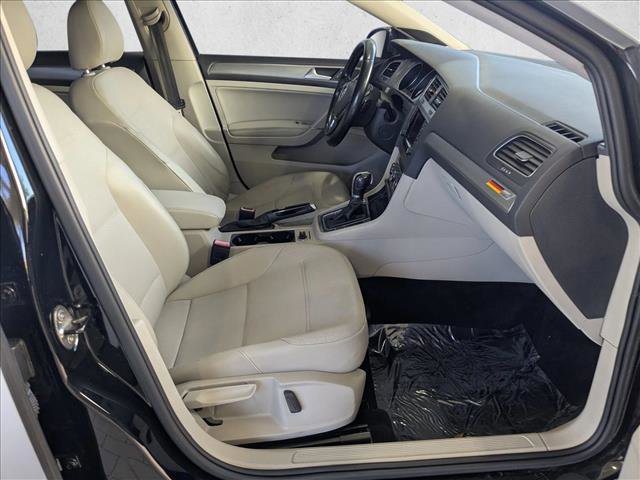 Used 2015 Volkswagen Golf TDI SE image 18